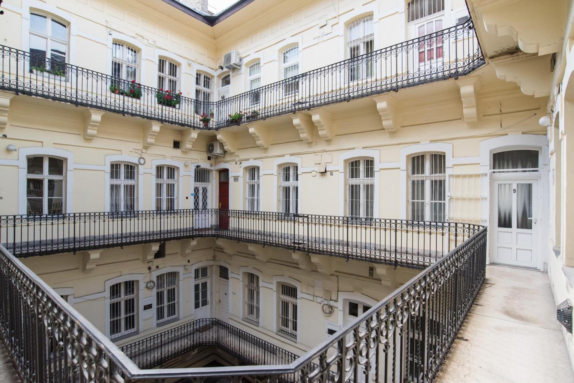 Black & White Apartment Budapest Exterior foto